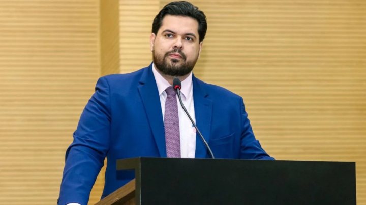TRE-RO defere registro do deputado Jean de Oliveira à reeleição